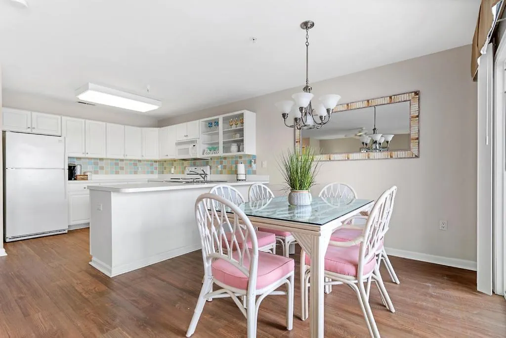 Bayfront Condo On 22Nd St With Sunset Views, Balcony & Near Boardwalk Fun Ocean City